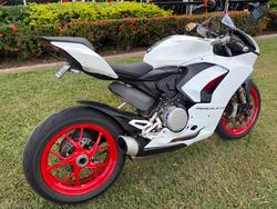 2023 DUCATI PANIGALE V2 White