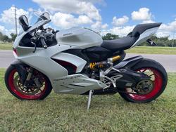 2023 DUCATI PANIGALE V2 White