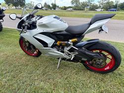 2023 DUCATI PANIGALE V2 White