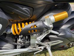 2023 DUCATI PANIGALE V2 White