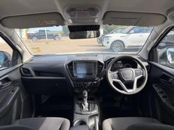 2025 Isuzu D-MAX SX MY24 4X4 Dual Range Mineral White