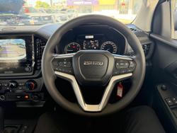 2025 Isuzu D-MAX SX MY24 4X4 Dual Range Mineral White