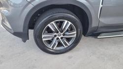 2022 LDV D90 Executive