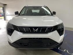 2025 Mahindra XUV3XO AX5L