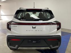2025 Mahindra XUV3XO AX5L