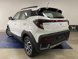 2025 Mahindra XUV3XO AX5L