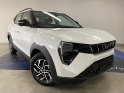 2025 Mahindra XUV3XO AX5L