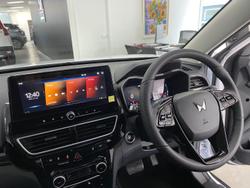 2025 Mahindra XUV3XO AX5L