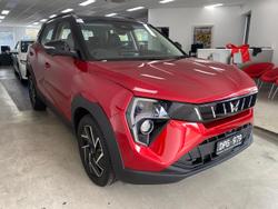 2025 Mahindra XUV3XO AX7L