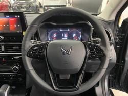 2025 Mahindra XUV3XO AX7L