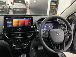 2025 Mahindra XUV3XO AX7L