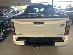 2026 ISUZU D-MAX XT