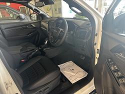 2026 ISUZU D-MAX XT