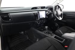 2021 Toyota Hilux SR
