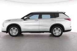 2023 Mitsubishi Outlander ES
