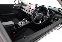 2023 Mitsubishi Outlander ES