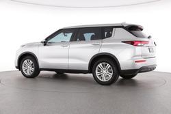 2023 Mitsubishi Outlander ES