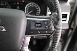2023 Mitsubishi Outlander ES