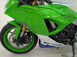 2024 Kawasaki NINJA ZX-6R 40TH ANNIVERSARY Green