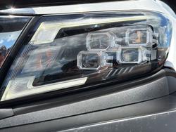 2021 Nissan Navara ST-X