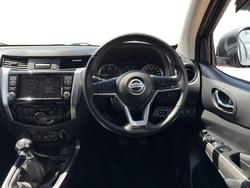 2021 Nissan Navara ST-X