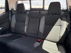 2021 Nissan Navara ST-X