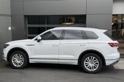 2019 Volkswagen Touareg 190TDI Launch Edition