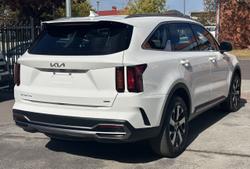 2022 Kia Sorento Sport