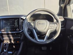2025 Isuzu MU-X X-TERRAIN