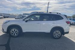 2024 Subaru Forester 2.5i