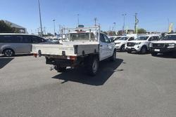 2022 Nissan Navara SL