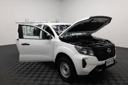 2021 Nissan Navara SL