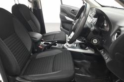 2021 Nissan Navara SL