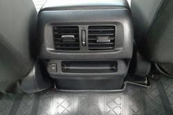 2021 Nissan Navara SL