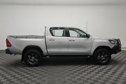 2023 Toyota Hilux SR
