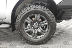 2023 Toyota Hilux SR