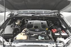 2023 Toyota Hilux SR