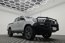 2023 Toyota Hilux SR