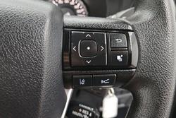 2023 Toyota Hilux SR