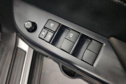 2023 Toyota Hilux SR