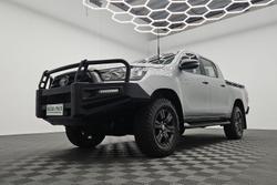 2023 Toyota Hilux SR