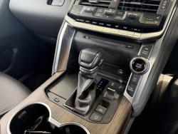 2024 Toyota Landcruiser VX