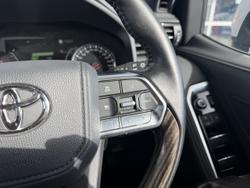 2024 Toyota Landcruiser VX
