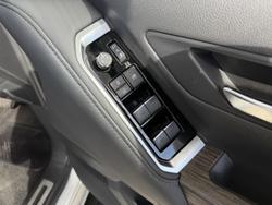 2024 Toyota Landcruiser VX