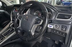 2016 Mitsubishi Pajero Sport GLS