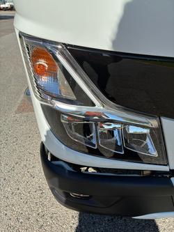 2026 Fuso Canter 515 Alloy Tray White