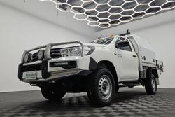 2020 Toyota Hilux SR