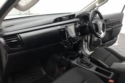 2021 Toyota Hilux SR