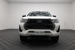 2021 Toyota Hilux SR