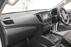 2022 Mitsubishi Triton GLX